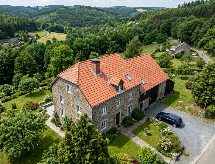 JKM Construction - Couvreur et specialiste toiture et chassis a Amay, Belgique - Installation et renovation